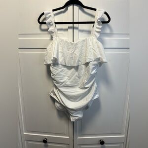 NWT Kona Sol Ruffle Full Coverage One Piece Swimsuit Size Large Color White
